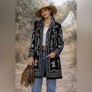 BlackFully Embroidered Jacket - size L